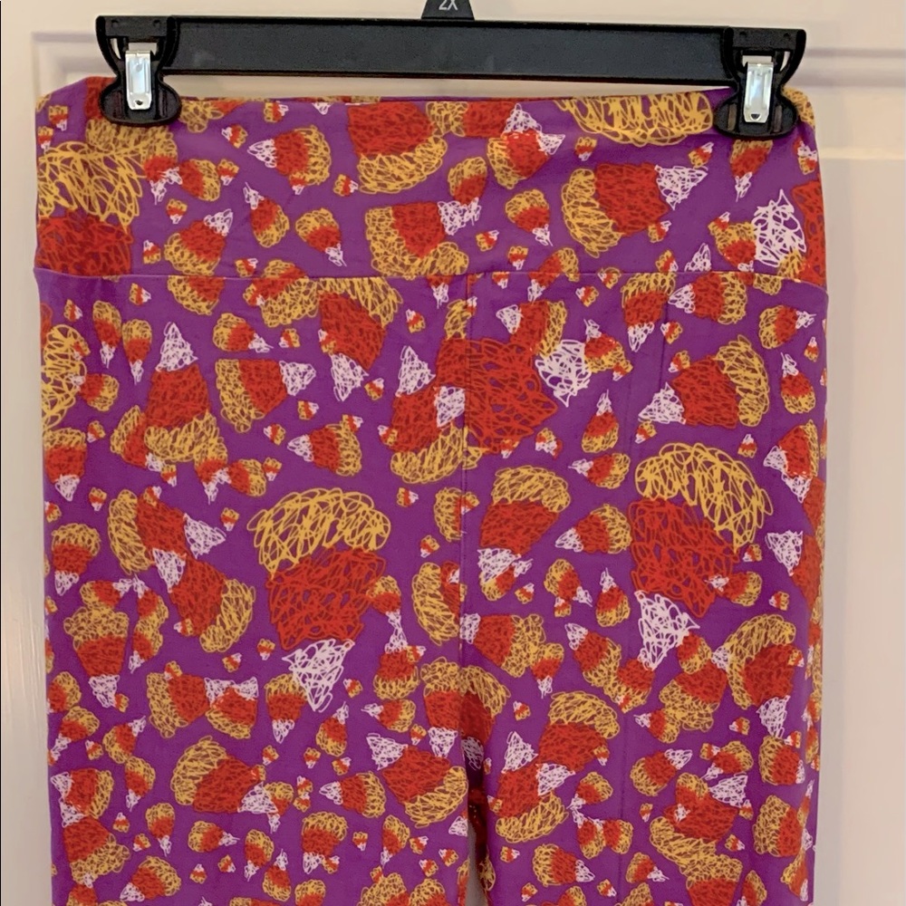 NWOT Ladies LuLaRoe Leggings Size TC2